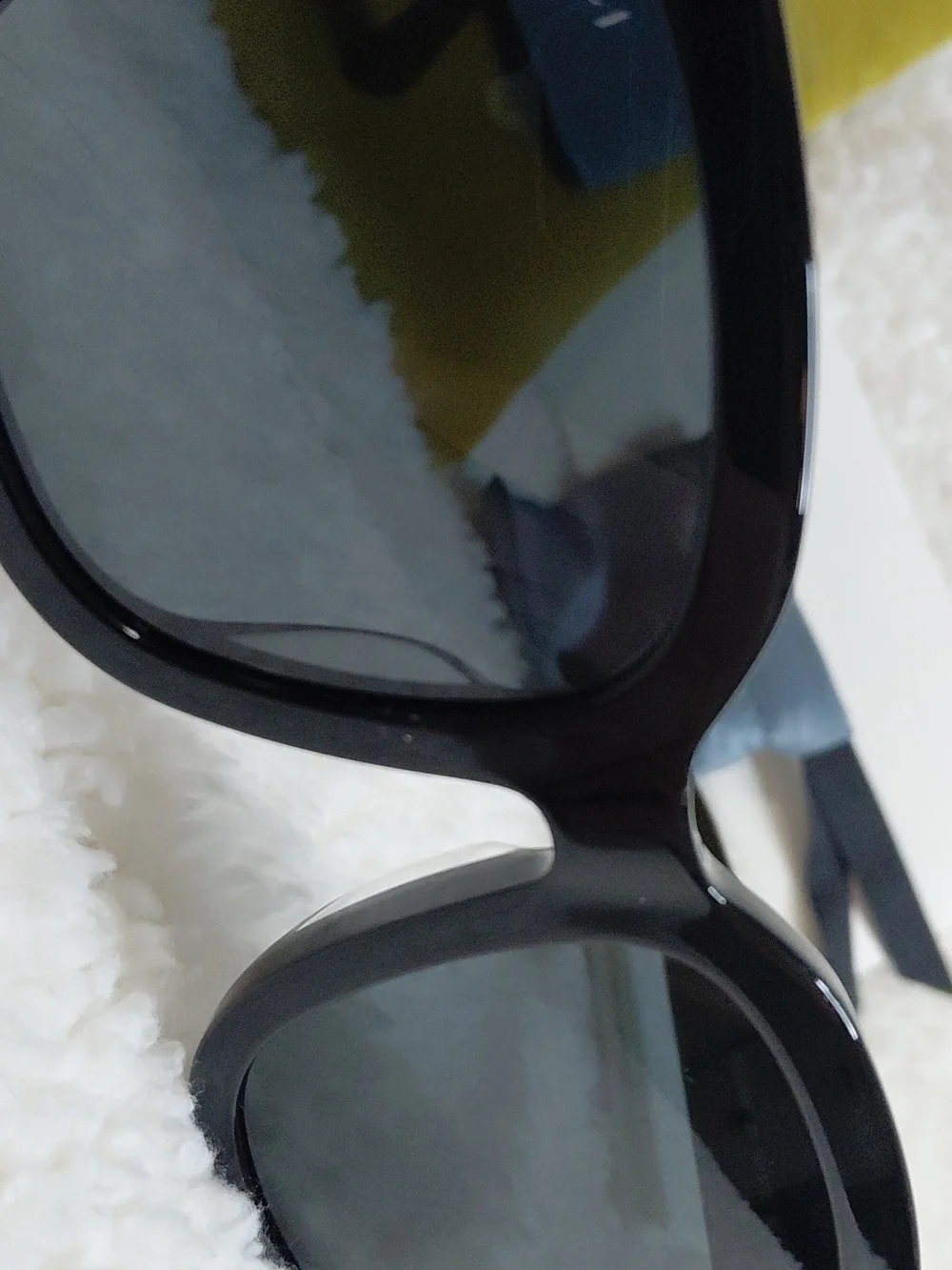 Gucci bold square